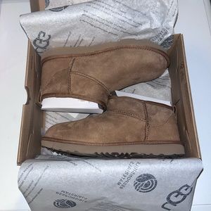 Chestnut UGG ultra minis